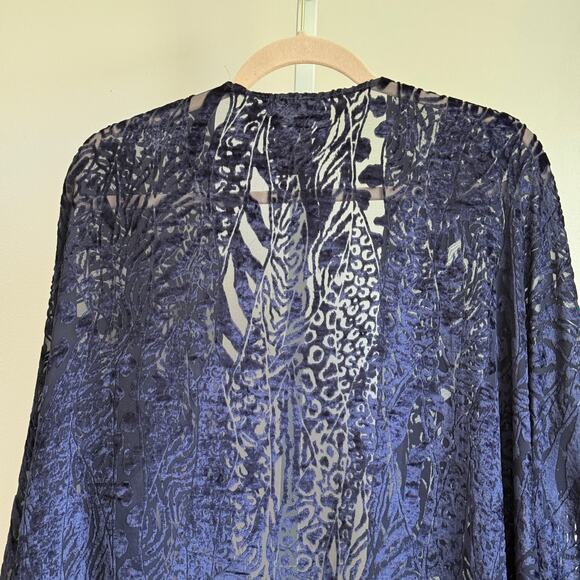 BeBe sz One‎ Size Navy Burnout Velvet Kimono Fringe Open Top - Picture 6 of 7